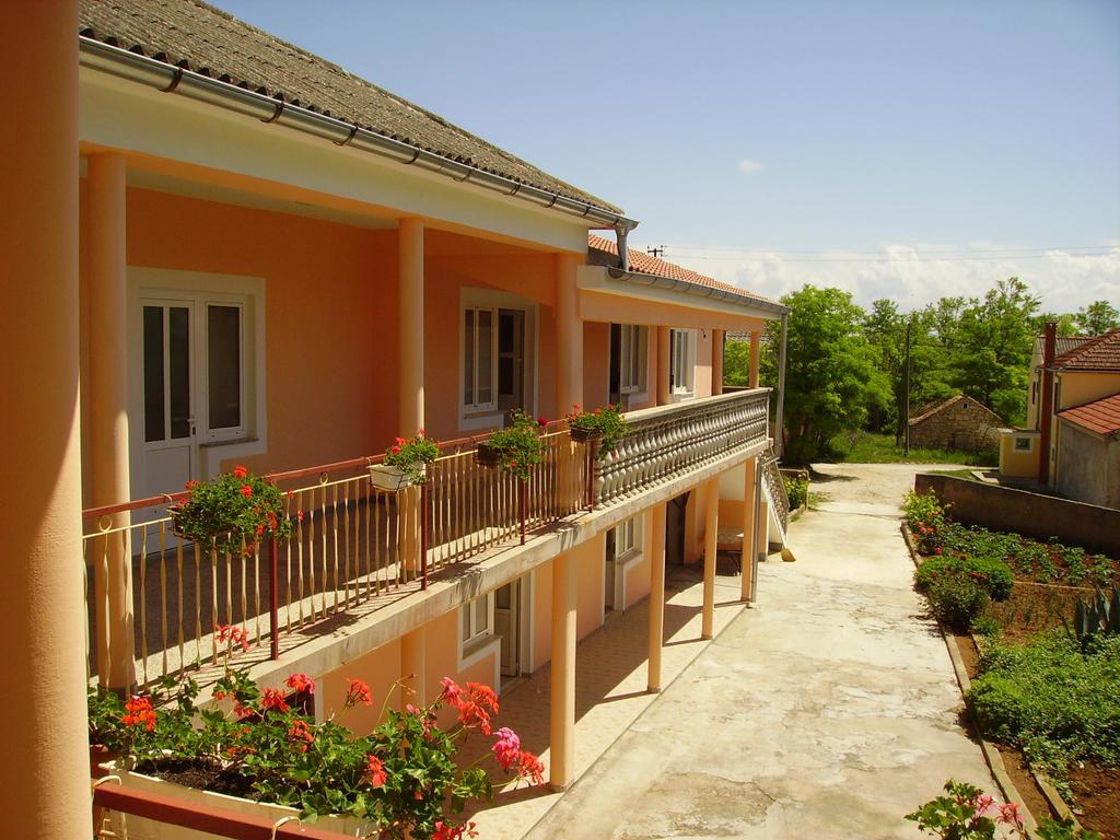 Apartments Anka Privlaka  Ngoại thất bức ảnh